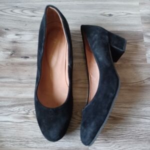 J Jill Block Heel Black Suede Pumps Sz 9